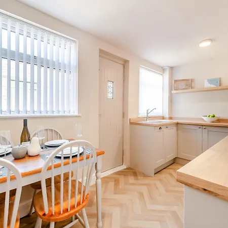 Holiday home Kew Brotton