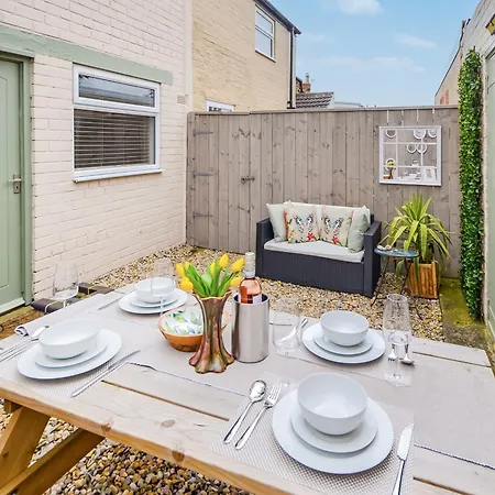 Holiday home Kew